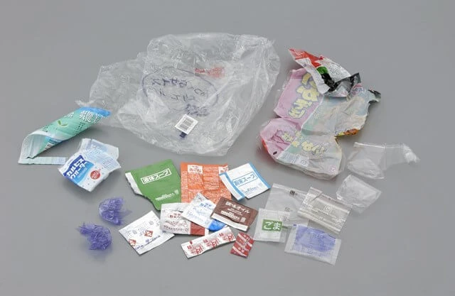 プラスチック製容器包装材
